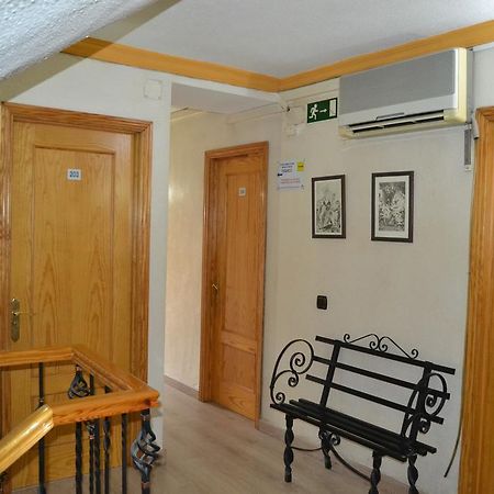 Hostal Don Juan I Alcalá de Henares Eksteriør bilde