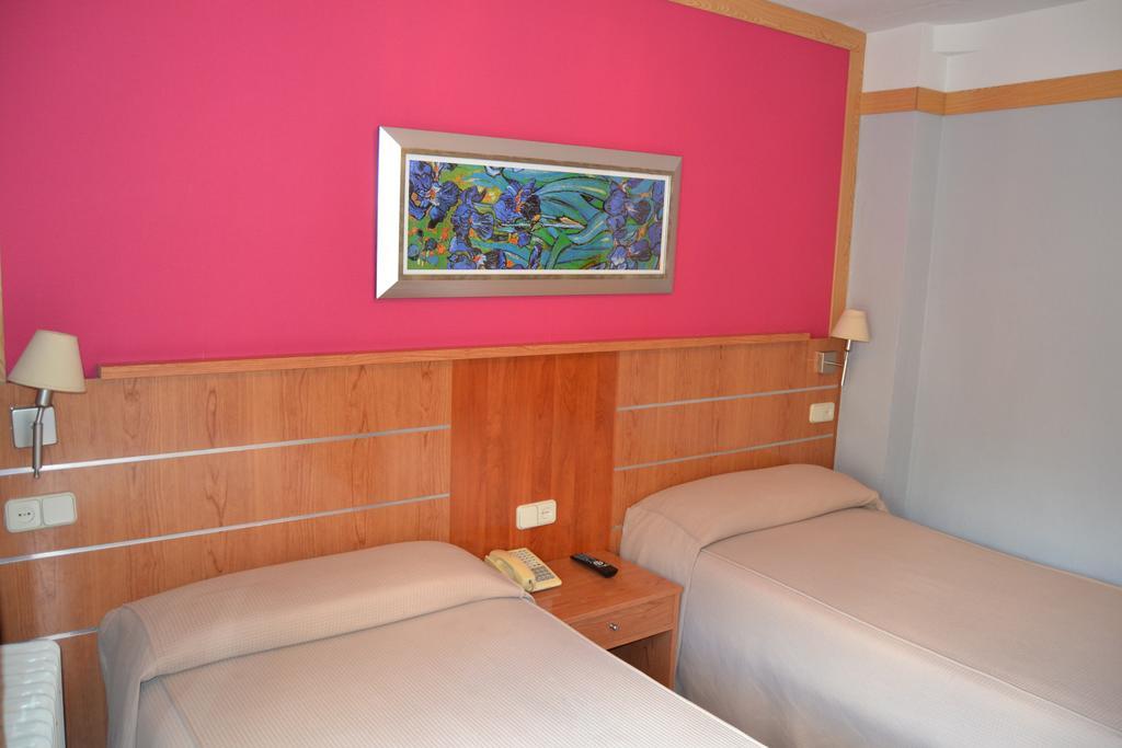 Hostal Don Juan I Alcalá de Henares Rom bilde