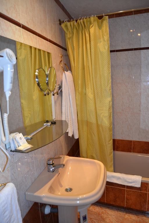 Hostal Don Juan I Alcalá de Henares Rom bilde